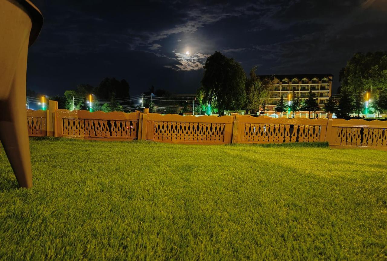 Srīnagar Houseboat Karima Palace מראה חיצוני תמונה