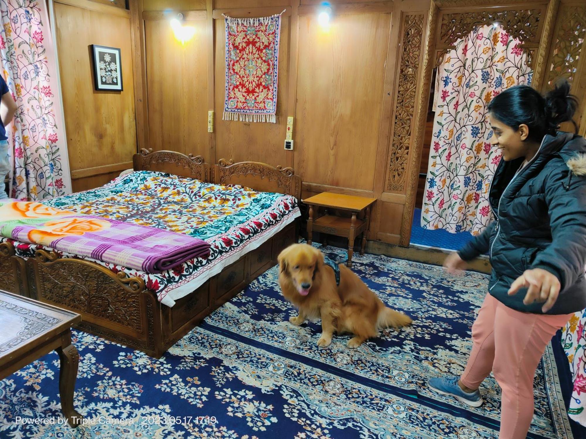 Srīnagar Houseboat Karima Palace מראה חיצוני תמונה