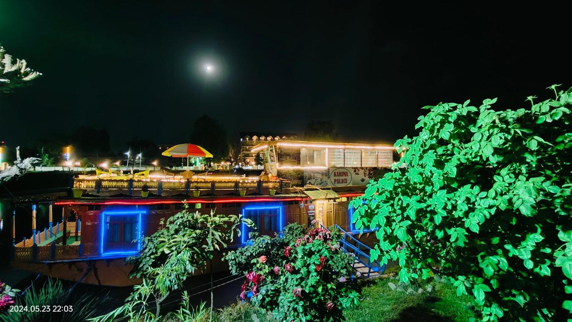 Srīnagar Houseboat Karima Palace מראה חיצוני תמונה